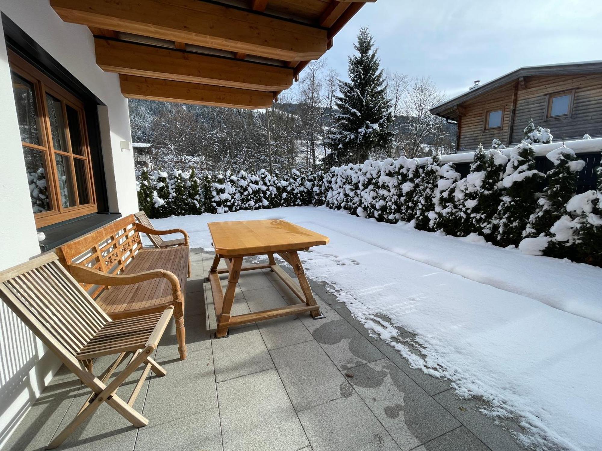Garten Suite Kirchberg By Alpine Host Helpers Kirchberg in Tirol Bagian luar foto